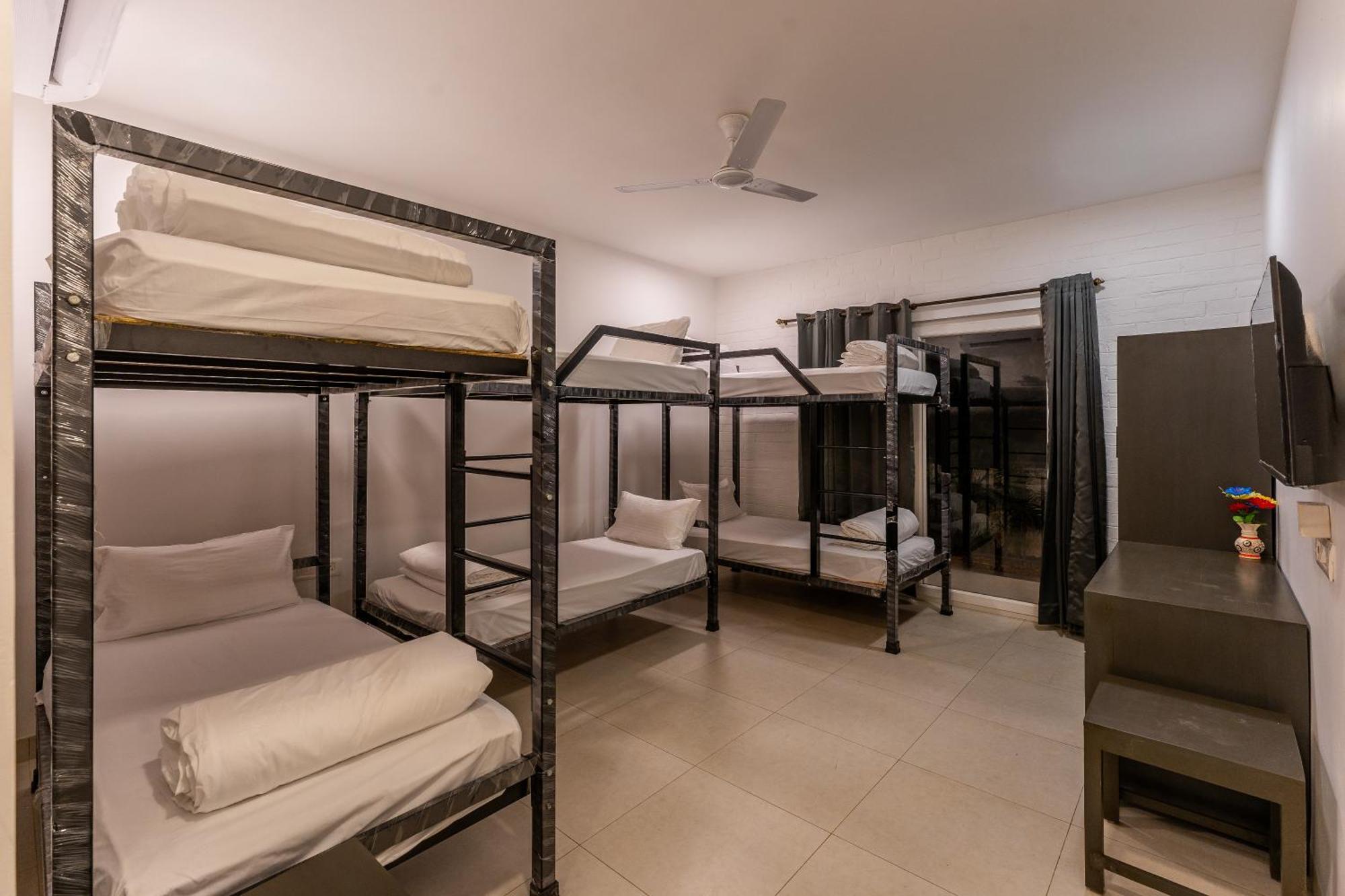 Downtown Arambol - The River Side Hostel Экстерьер фото